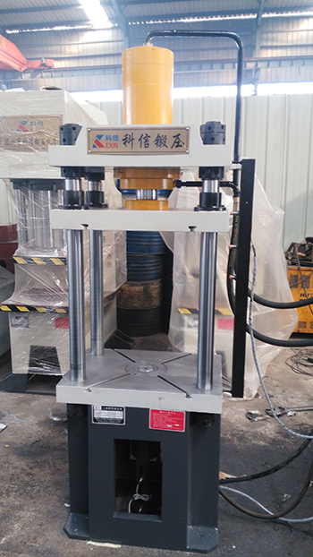 63t小型四柱三梁液壓機